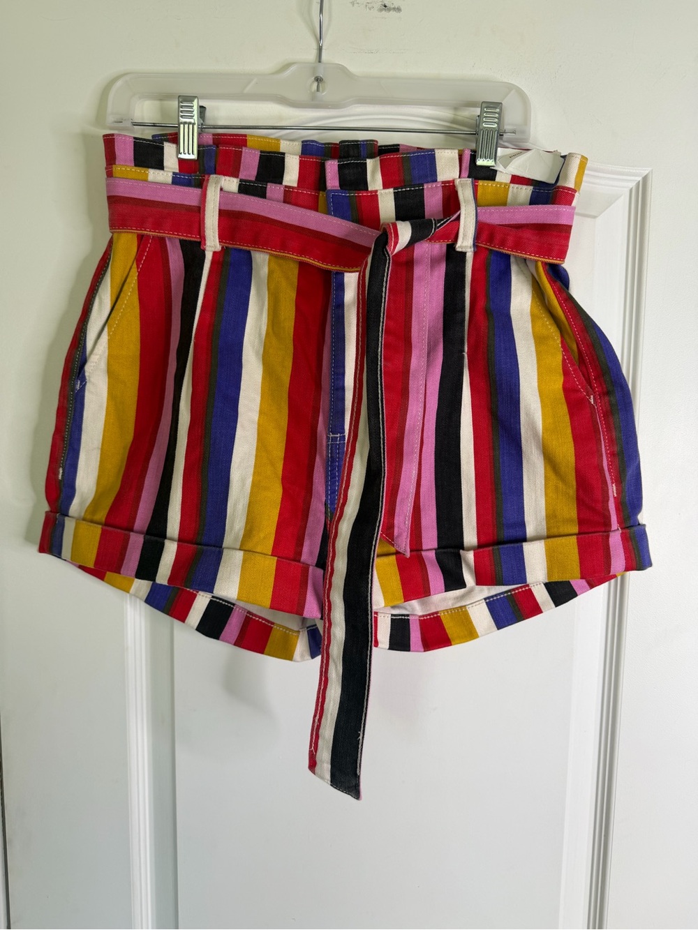 NWT Express Striped Extreme High Waist Shortie Stretch Paperbag Shorts. Size 8